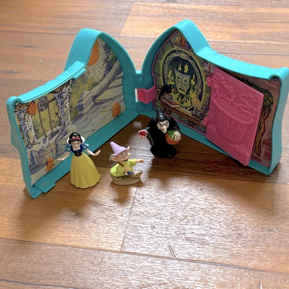Vintage Disney Snow White Once Upon A Time toy